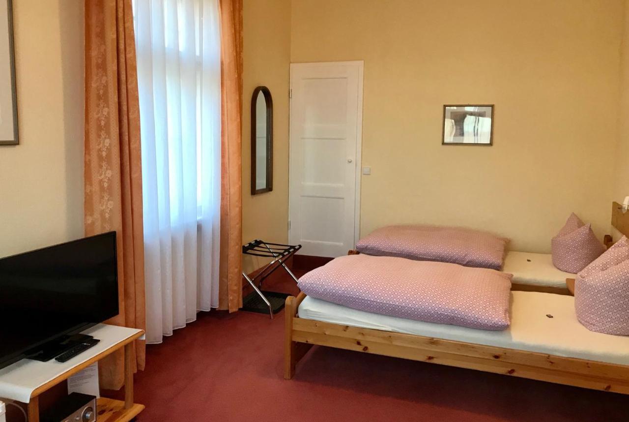 Pension Villa Gisela ไวมาร์ ภายนอก รูปภาพ